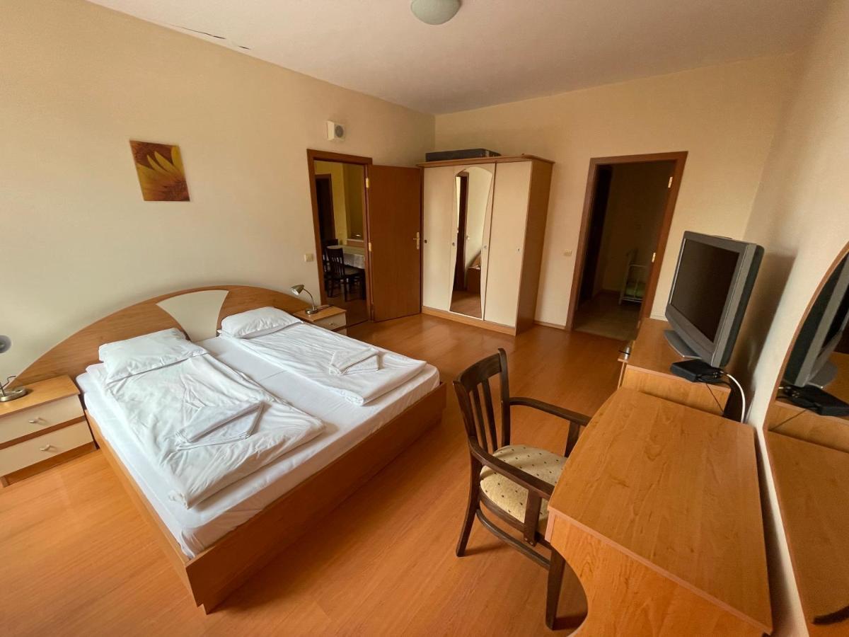 Borovets Holiday Apartments - Different Locations In ボロヴェッツ エクステリア 写真