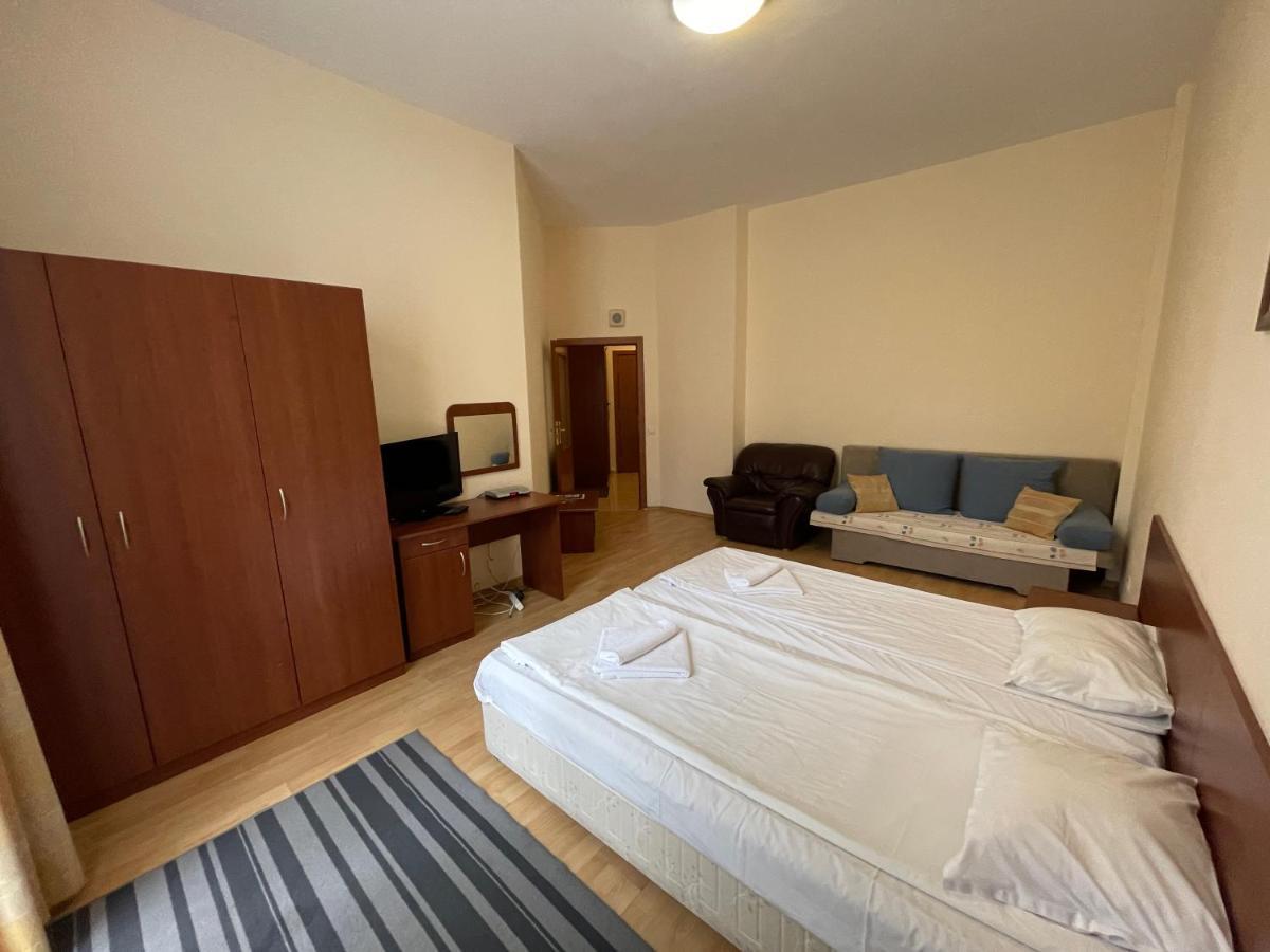 Borovets Holiday Apartments - Different Locations In ボロヴェッツ エクステリア 写真