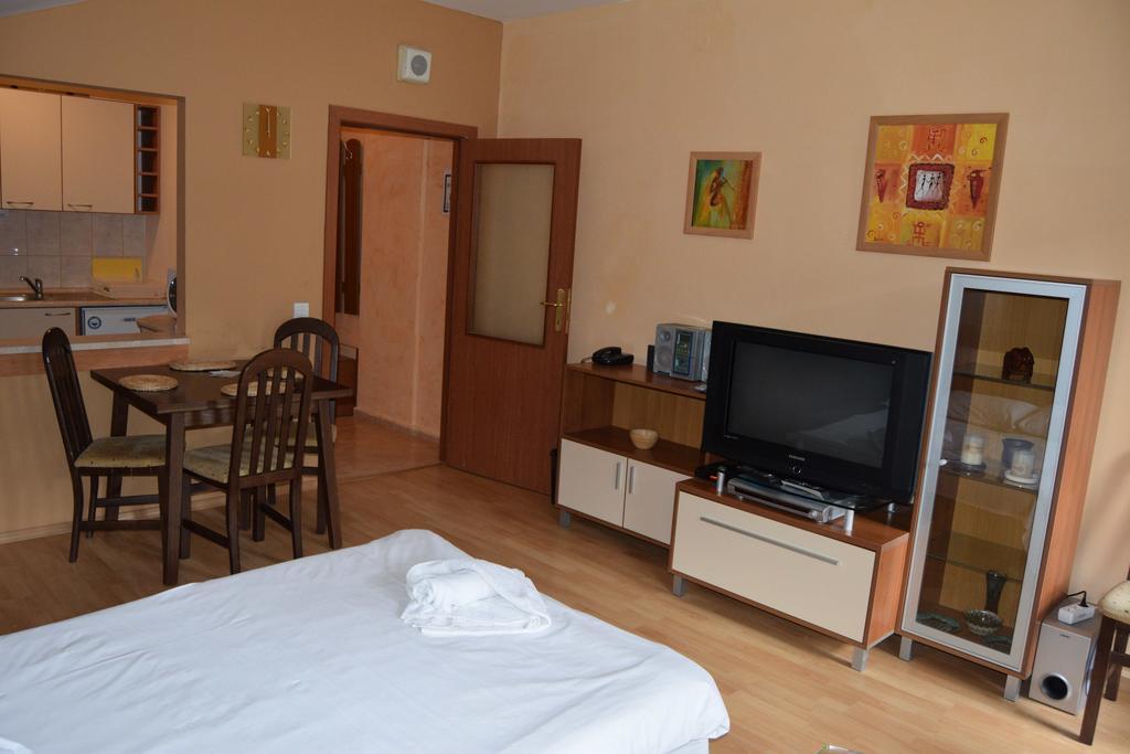 Borovets Holiday Apartments - Different Locations In ボロヴェッツ エクステリア 写真